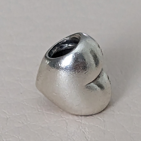 Pandora Silver Heart - Picture 2 of 10